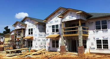 Cross Creek Pointe multifamily housing project under construction